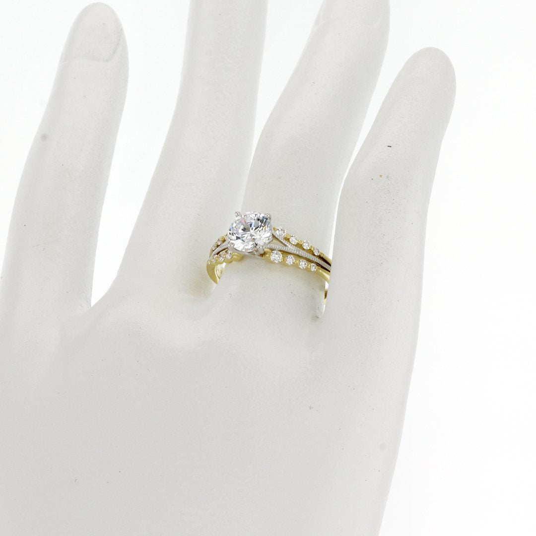 0.23 ctw Diamond Solitaire Engagement Ring