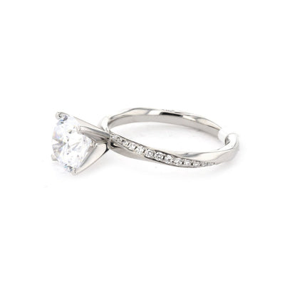 0.19 ctw Diamond Solitaire Engagement Ring