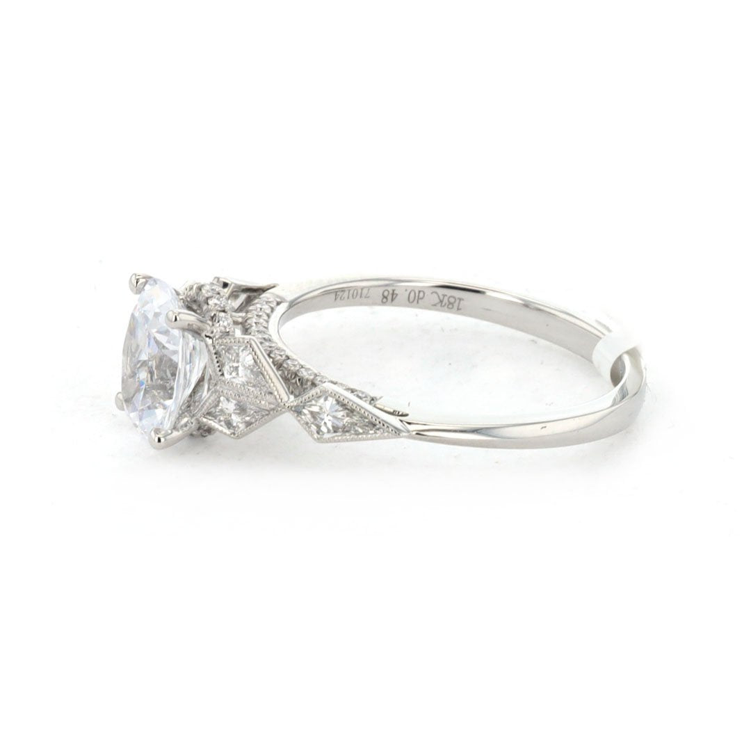 0.14 ctw Diamond Halo Engagement Ring