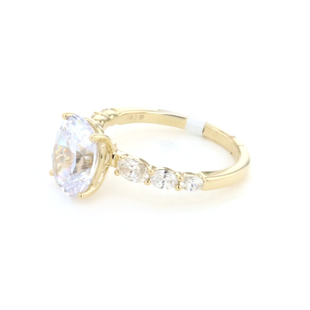 0.55 ctw Diamond Solitaire Engagement Ring