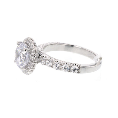 0.92 ctw Diamond Halo Engagement Ring