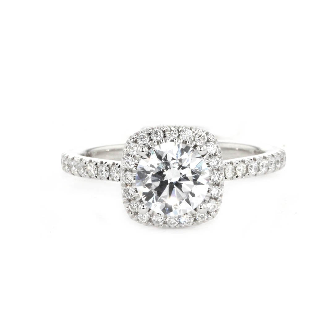 0.29 ctw Diamond Halo Engagement Ring